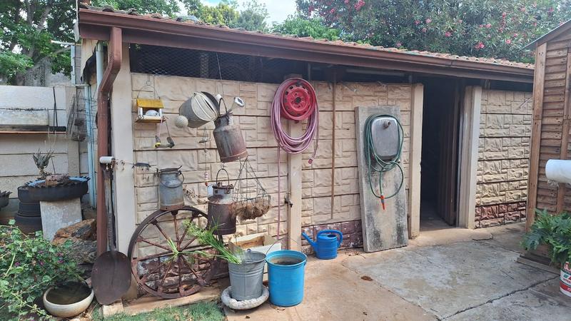 6 Bedroom Property for Sale in Stilfontein North West